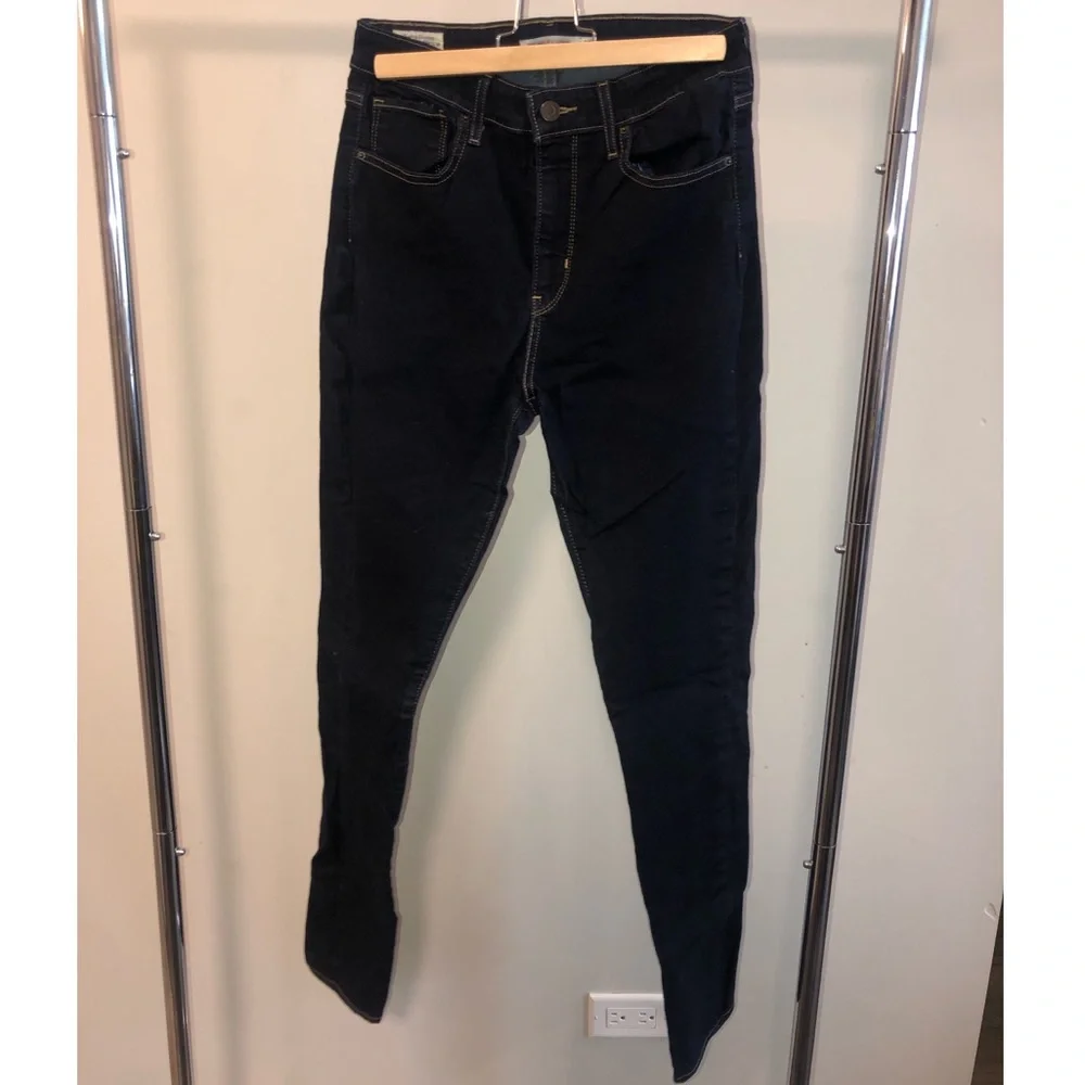 721 High Rise Skinny Jeans - Picture 3 of 8